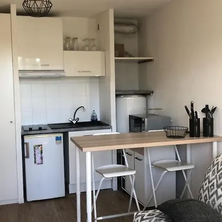 Appartement A La Semaine Proche Bordeaux Talence